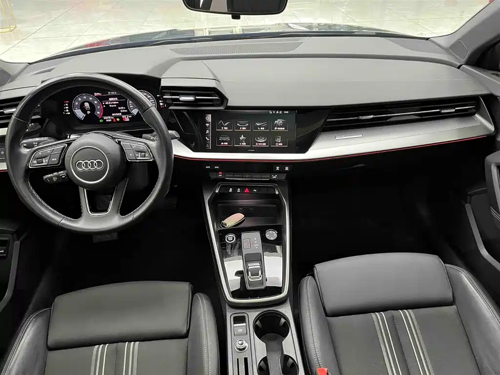 Audi A3 2024 — фото 2