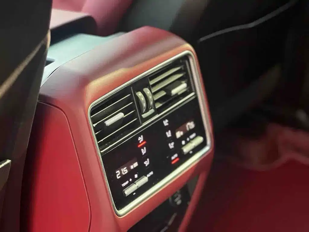 Porsche Cayenne 2018 — фото 15