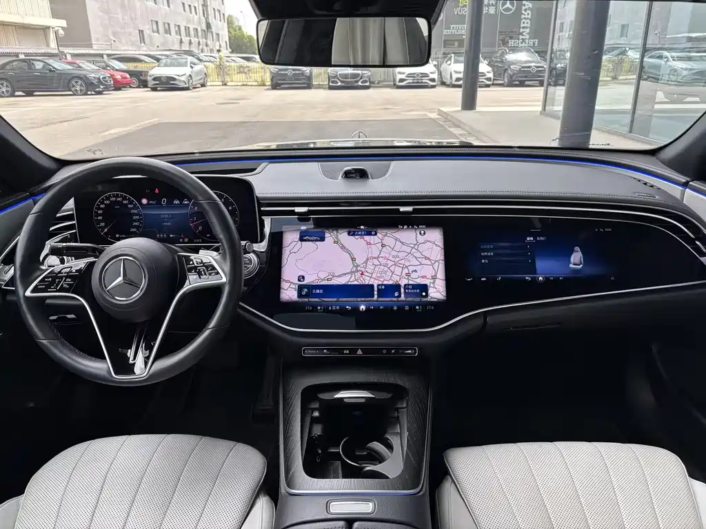 Mercedes-Benz E-Class 2023 — фото 7