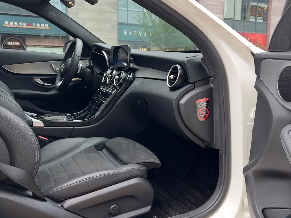 Mercedes-Benz C-Class 2019 — фото 14
