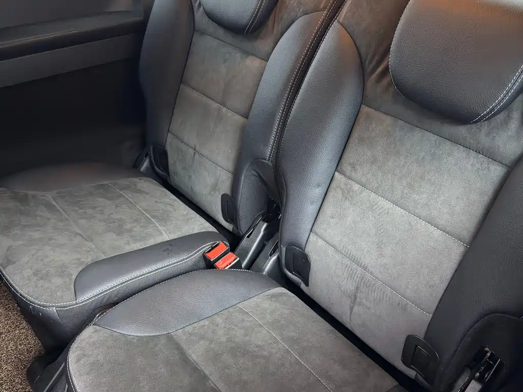 Mercedes-Benz R-Class 2015 — фото 12