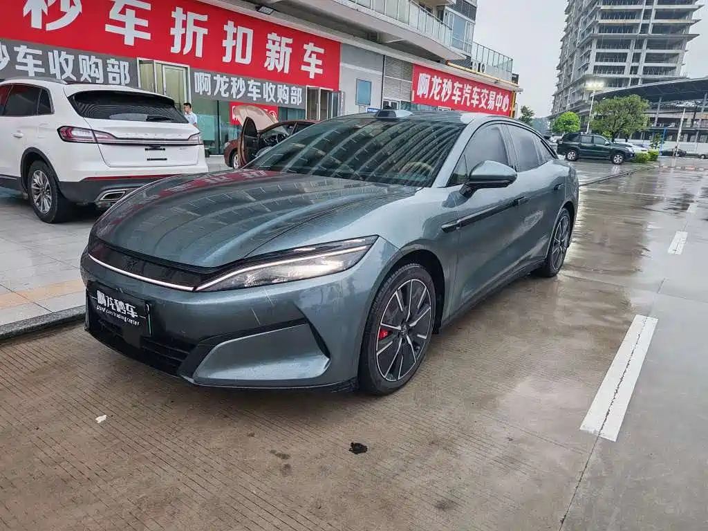 BYD Han L 2025