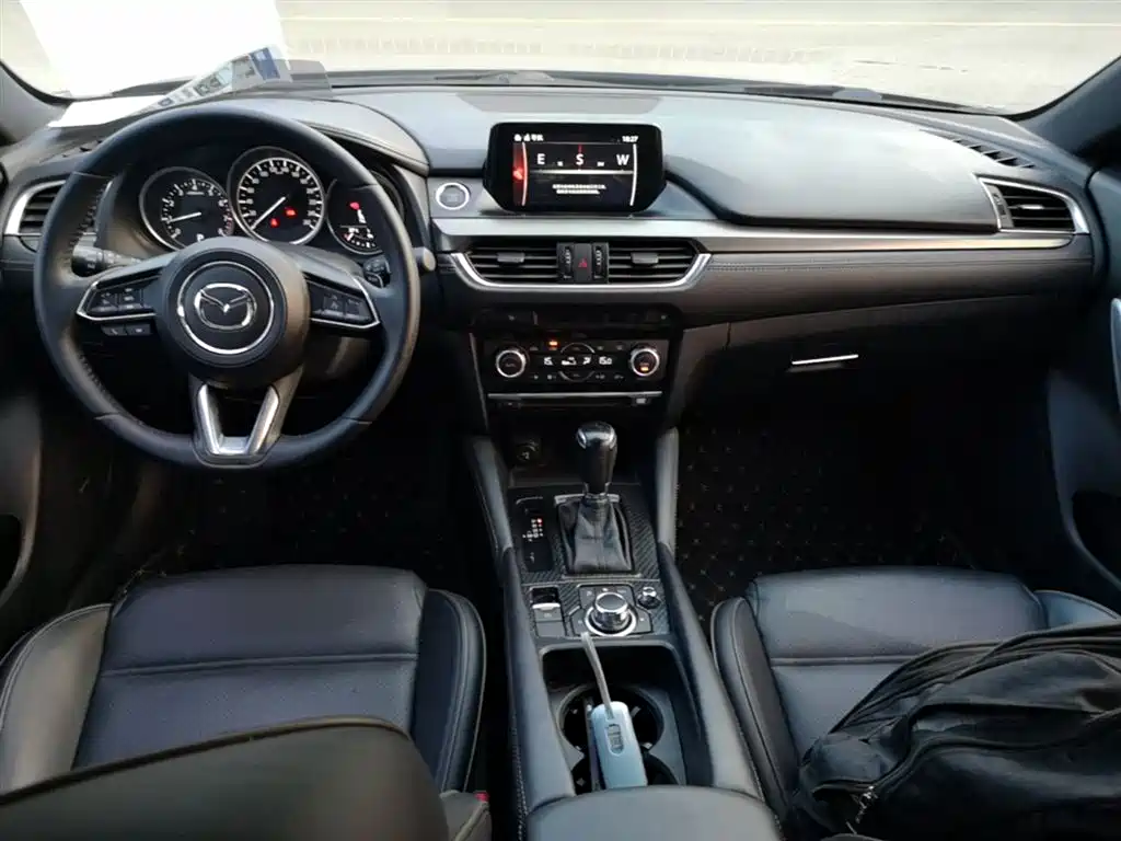 Mazda Atenza 2017 — фото 10