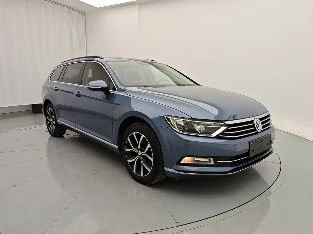 Volkswagen Viloran 2018 — фото 4