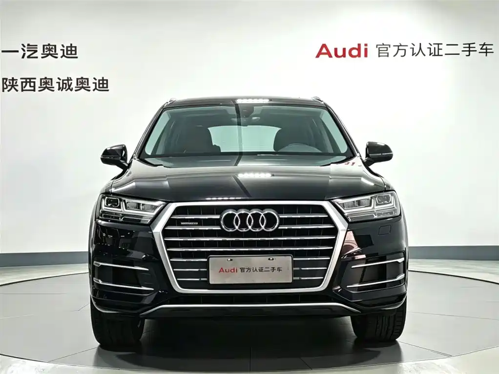 Audi Q7 2020 — фото 2