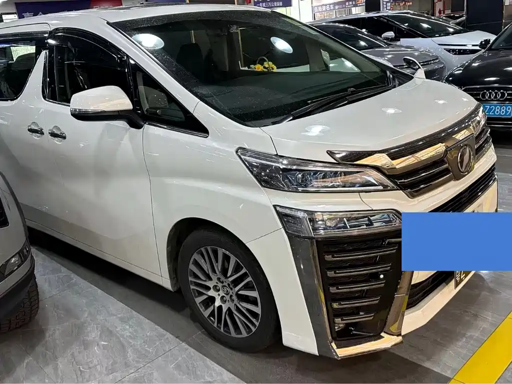 Toyota Vellfire 2018 — фото 7
