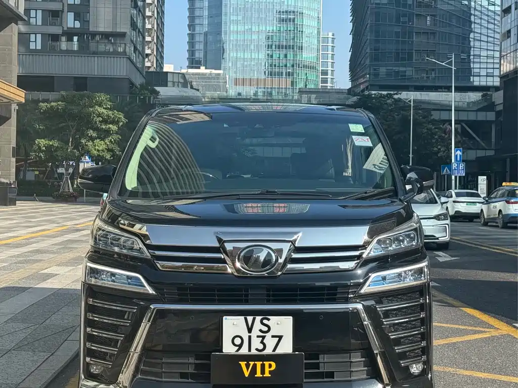 Toyota Vellfire 2018 — фото 2