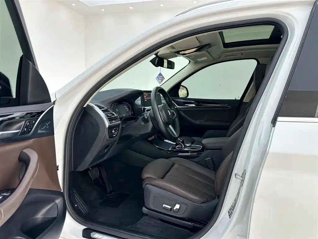 BMW X3 2022 — фото 12