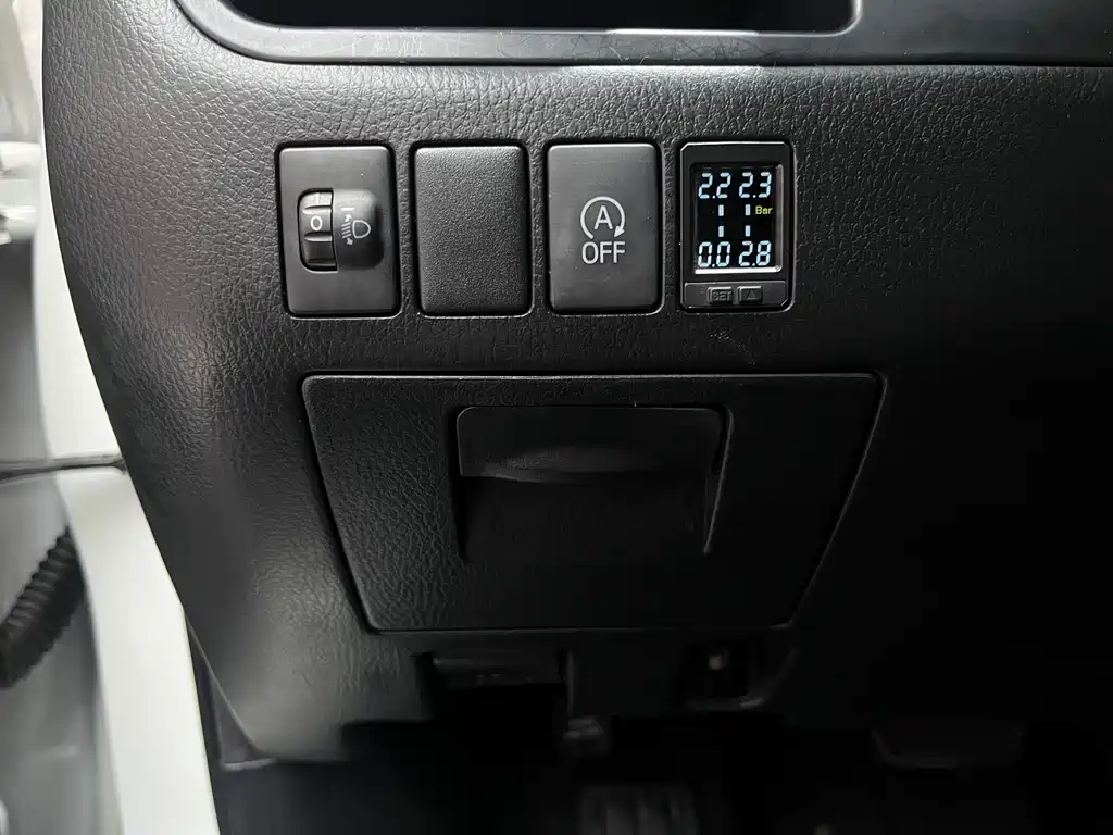 Toyota Highlander 2017 — фото 13