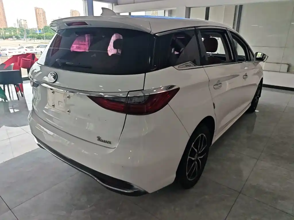 BYD Song MAX 2018 — фото 7