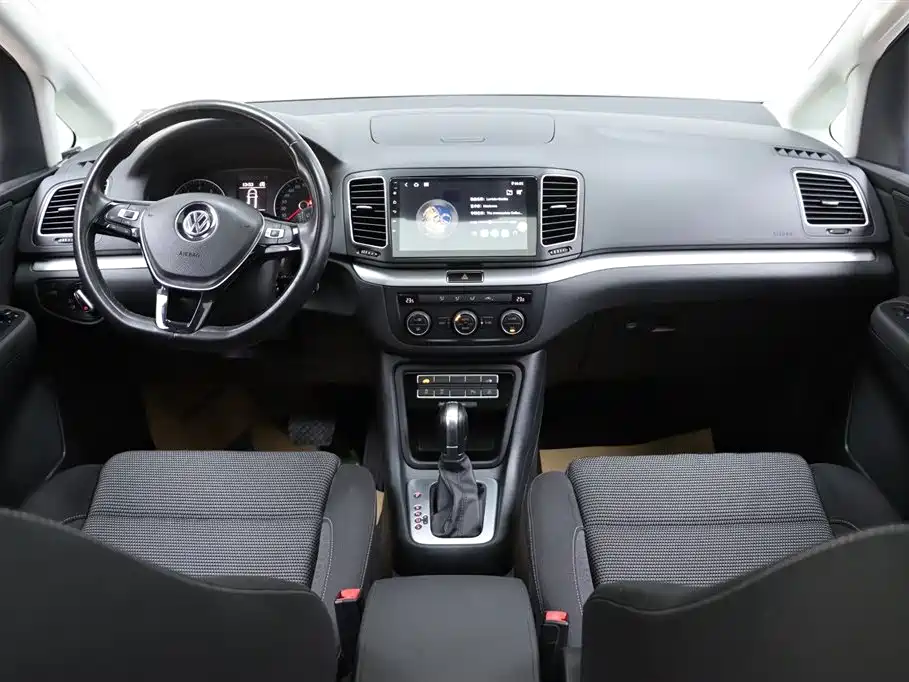 Volkswagen Sharan 2018 — фото 23