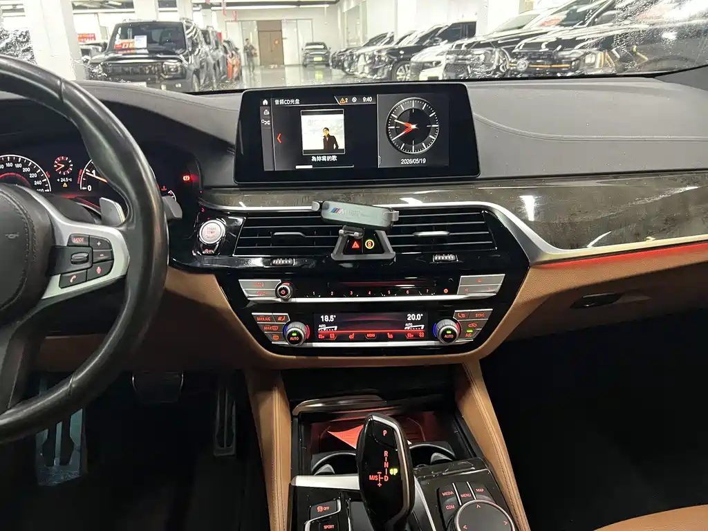 BMW 6 Series GT 2019 — фото 13