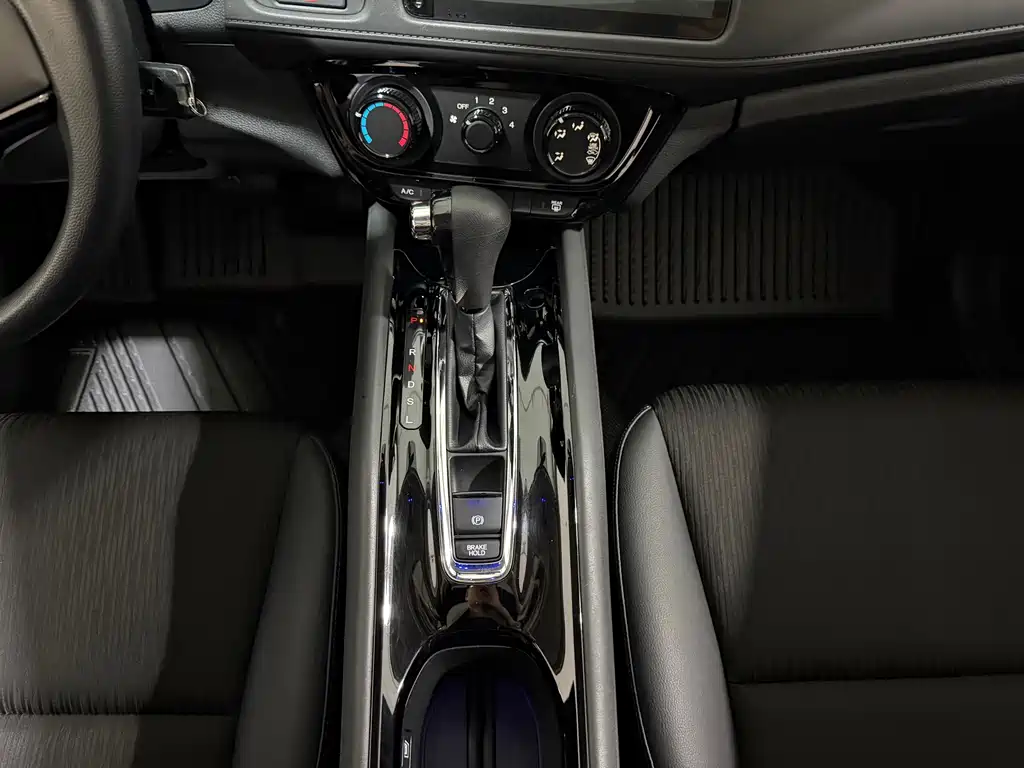 Honda Vezel 2022 — фото 12