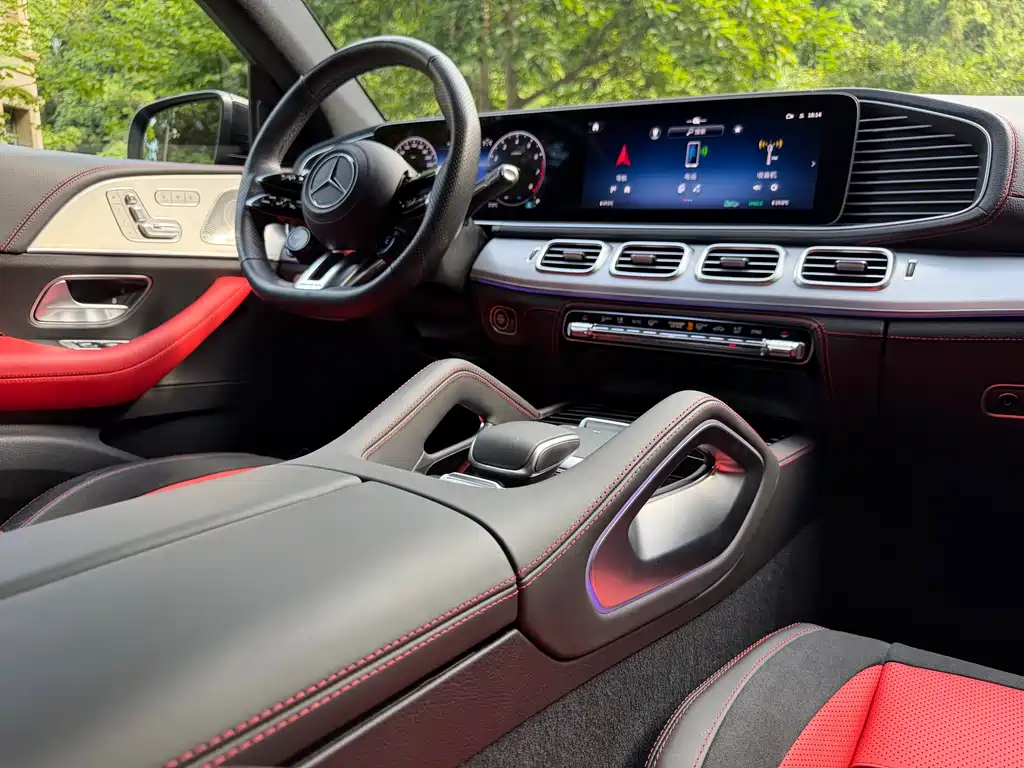 Mercedes-Benz GLE Coupe AMG 2025 — фото 9