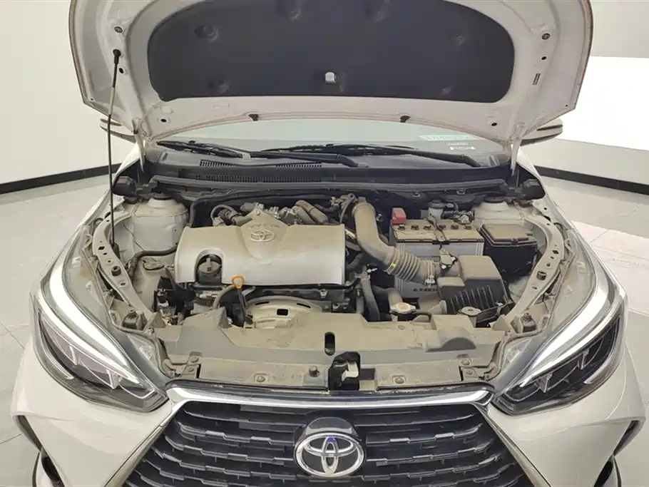 Toyota Yaris L 2021 — фото 10