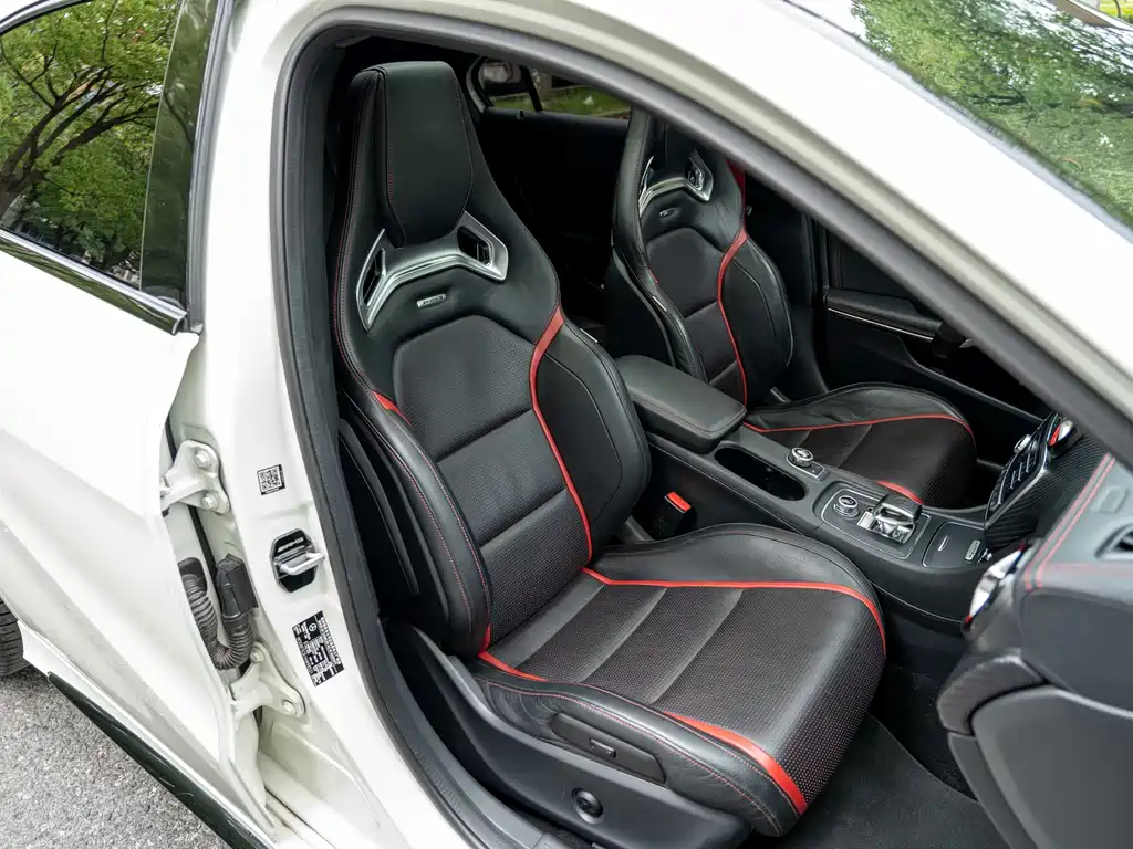 Mercedes-Benz A-Class AMG 2016 — фото 15