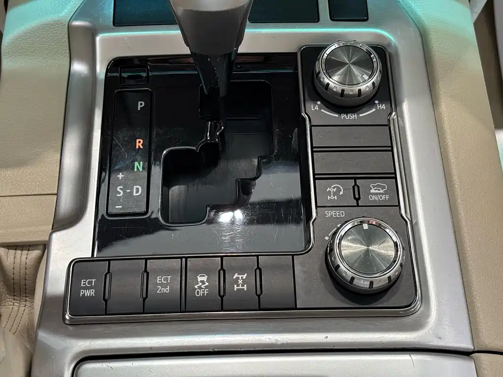Toyota Land Cruiser 2019 — фото 14
