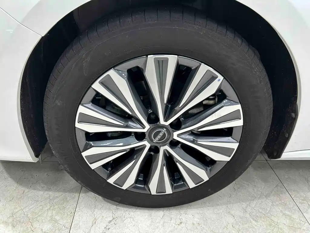 Nissan Teana 2024 — фото 19