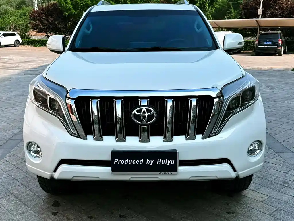 Toyota Prado 2017 — фото 2