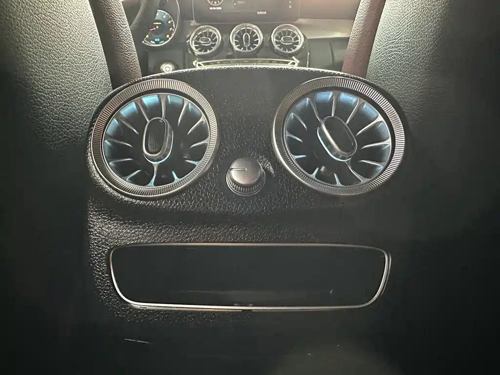 Mercedes-Benz C-Class 2020 — фото 14