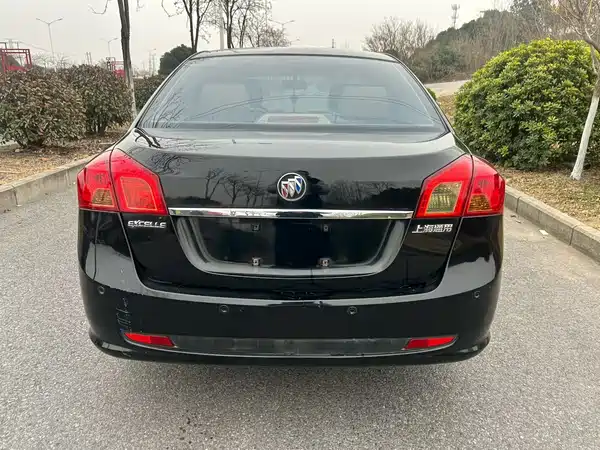 Buick Excelle 2013