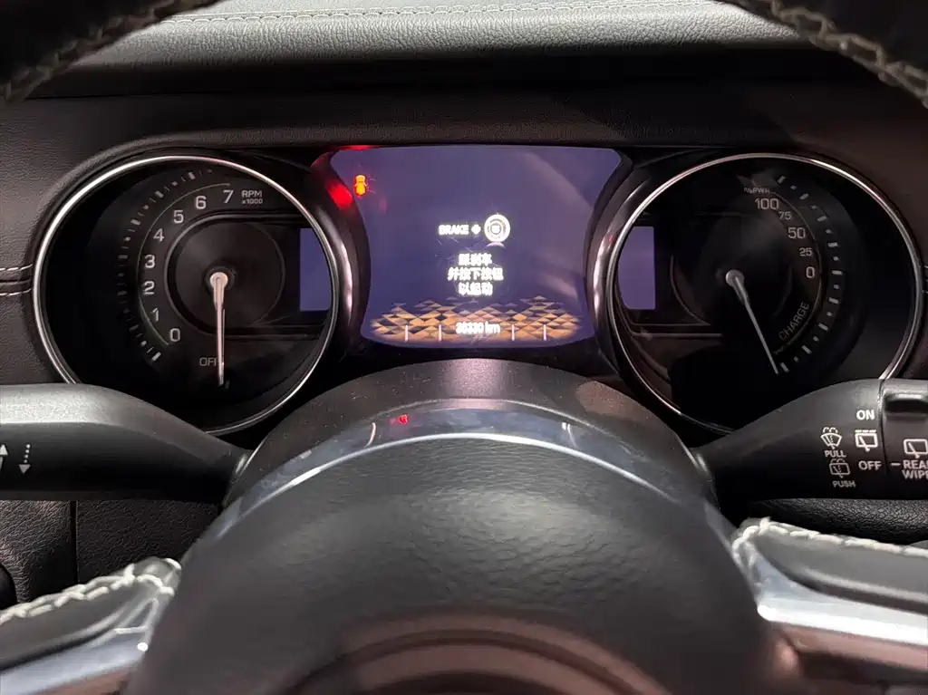 Jeep Wrangler New Energy 2021 — фото 12