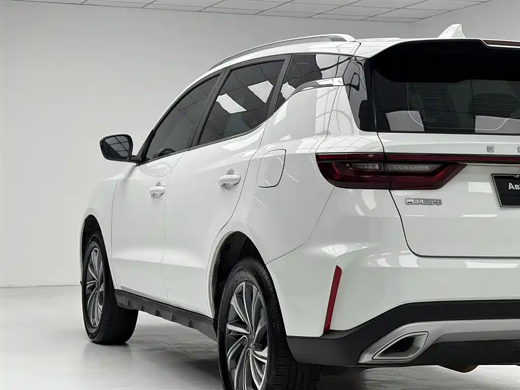 Geely Vision X6 2021 — фото 21