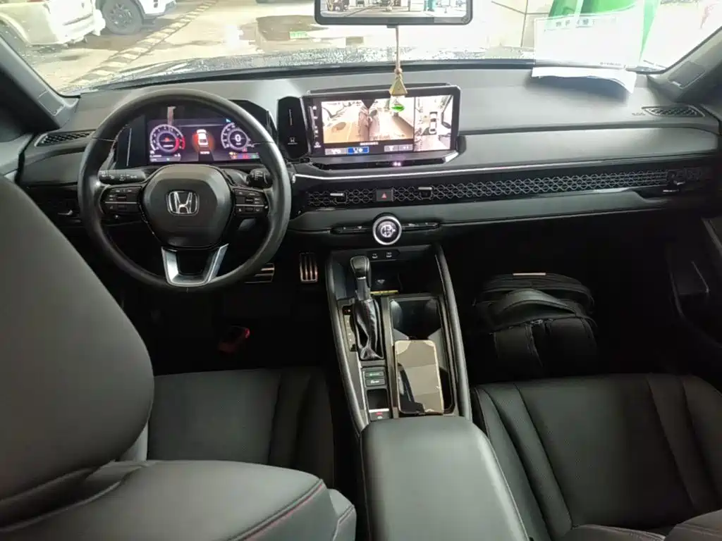 Honda Accord 2024 — фото 10