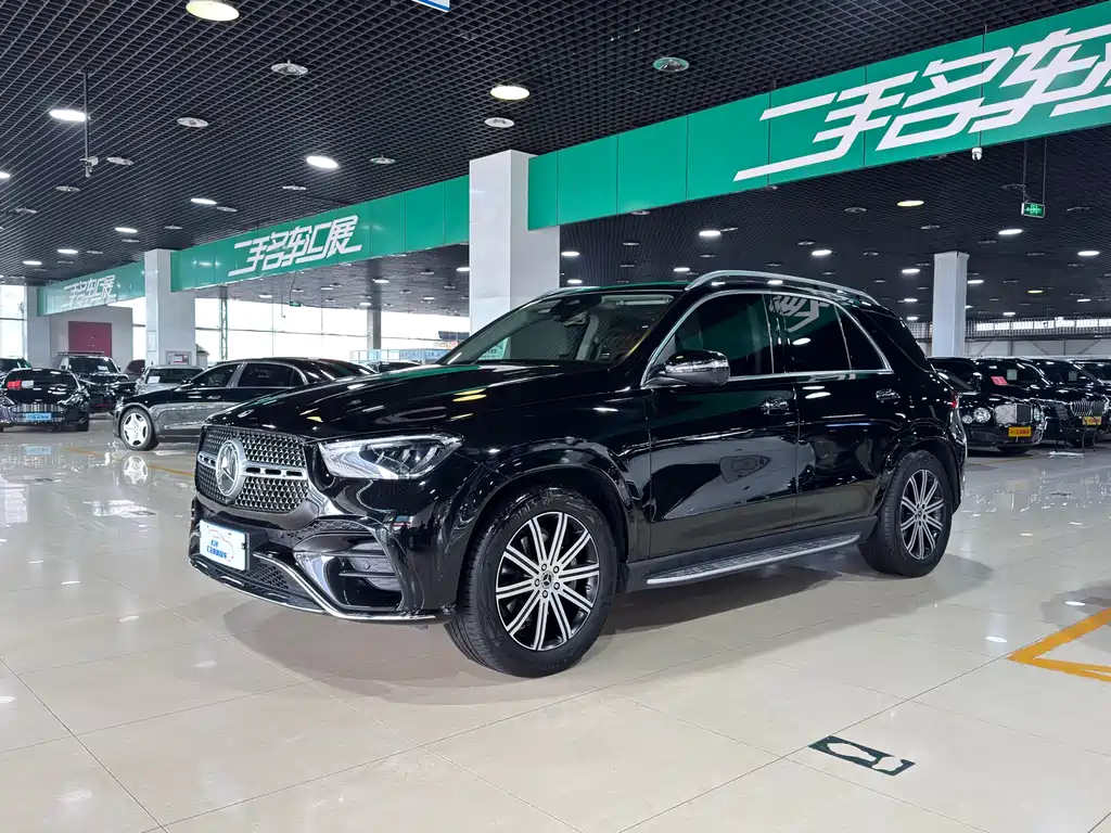 Mercedes-Benz GLE 2025 — фото 1