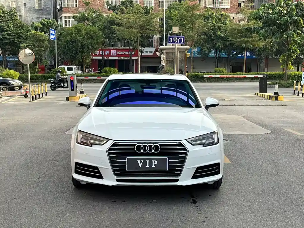 Audi A4L 2017