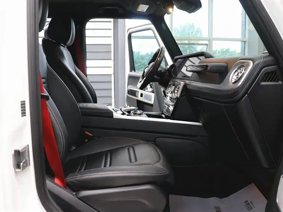 Mercedes-Benz G-Class 2023 — фото 25