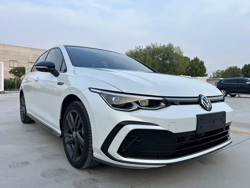 Volkswagen Golf 2023