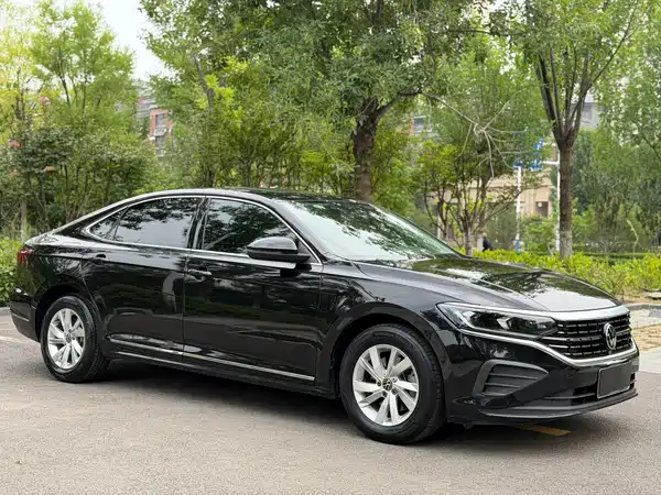 Volkswagen Passat 2024