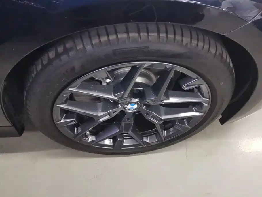 BMW 3 Series 2025