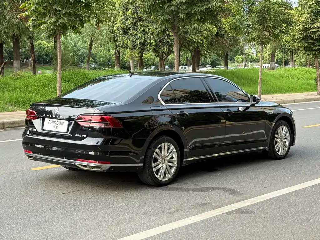 Volkswagen Phideon 2018 — фото 9