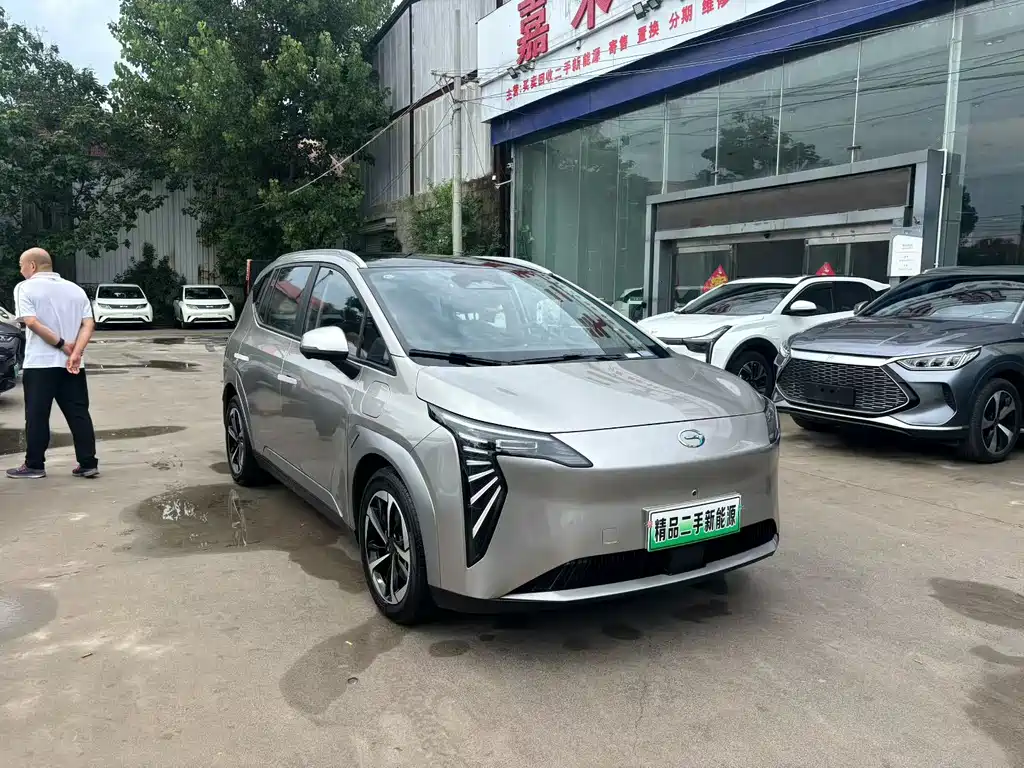 Aion Y 2025