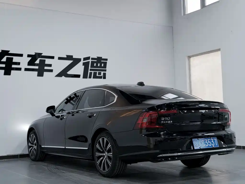 Volvo S90 2021 — фото 20