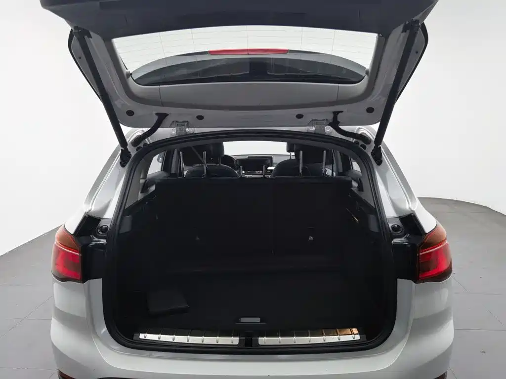 BMW X1 2018 — фото 16