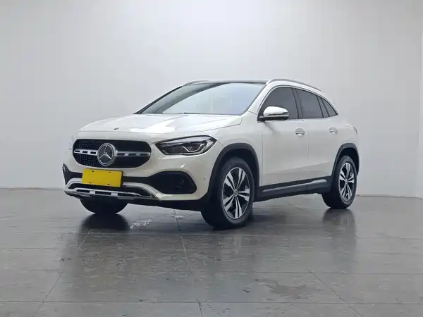Mercedes-Benz GLA 2021