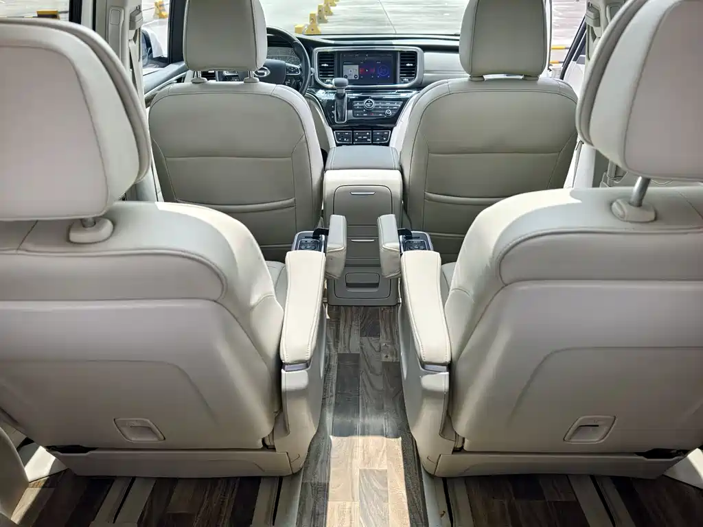 GAC Motor Trumpchi M8 2018 — фото 14