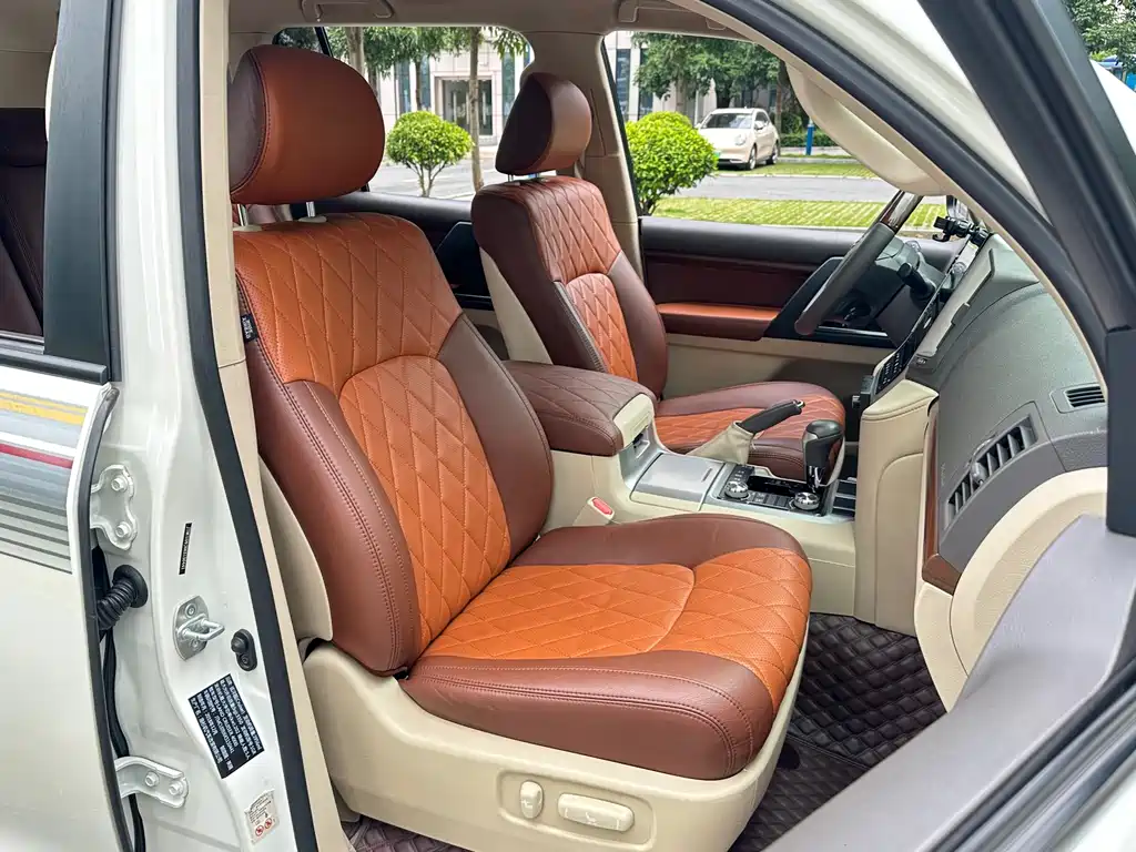 Toyota Land Cruiser 2019 — фото 27