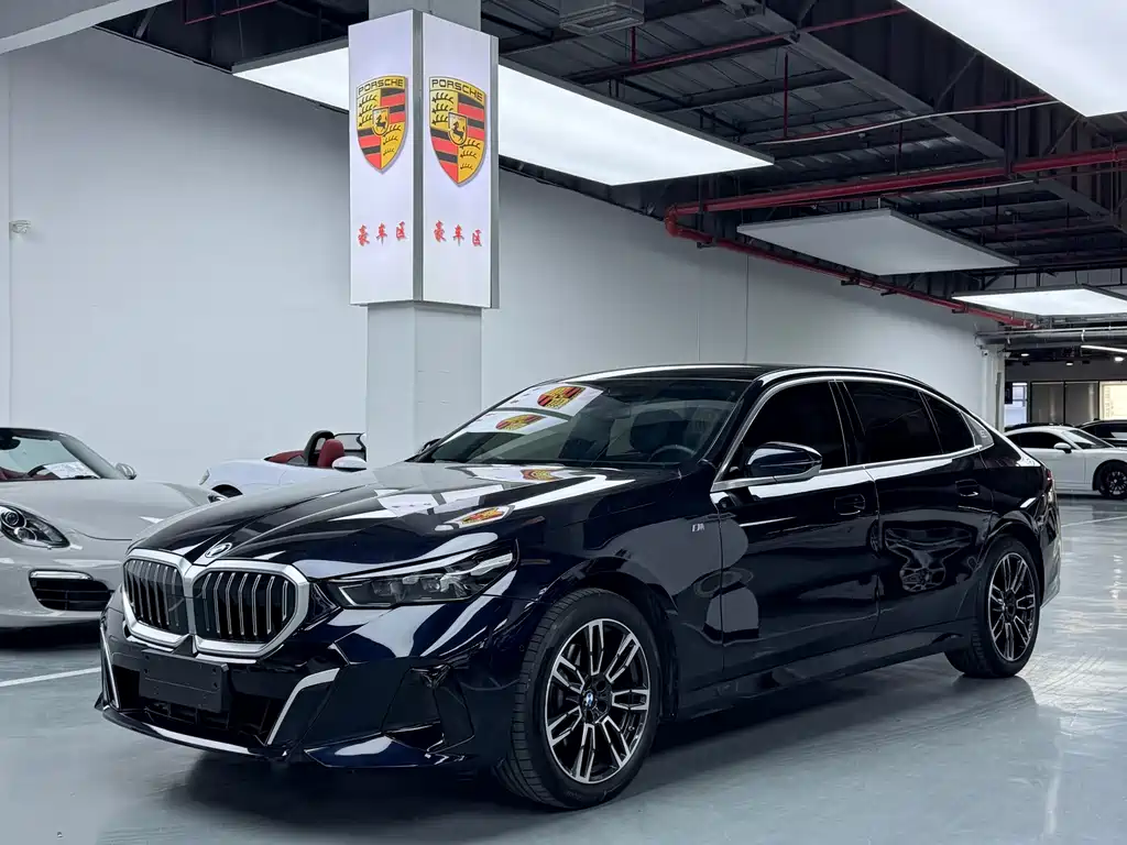 BMW 5 Series 2024