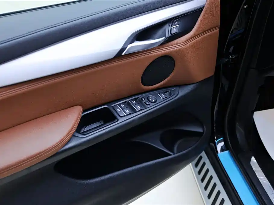 BMW X6 2016 — фото 17