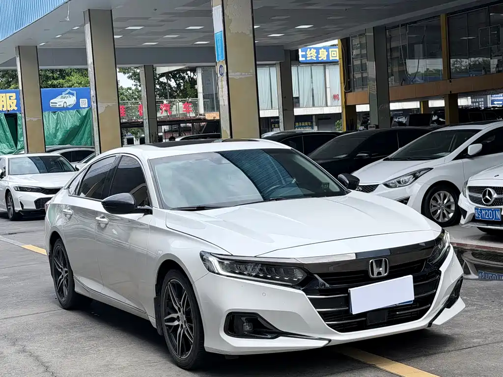 Honda Accord 2022 — фото 3