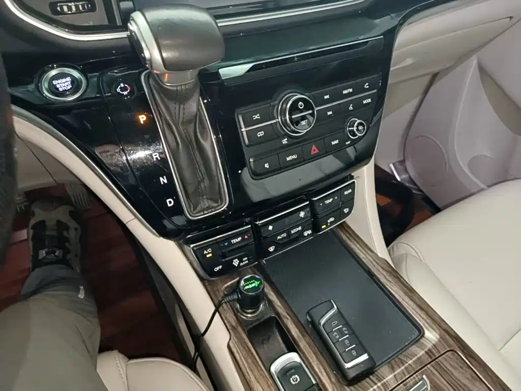 GAC Motor Trumpchi M8 2018 — фото 14