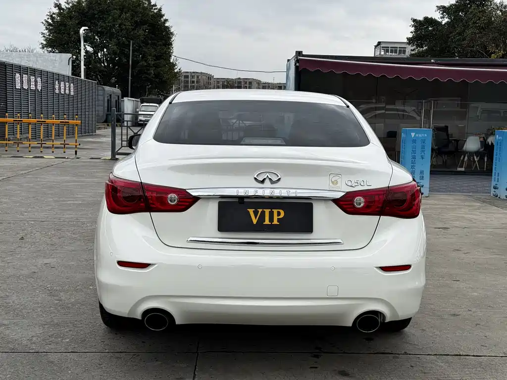 Infiniti Q50L 2016 — фото 6