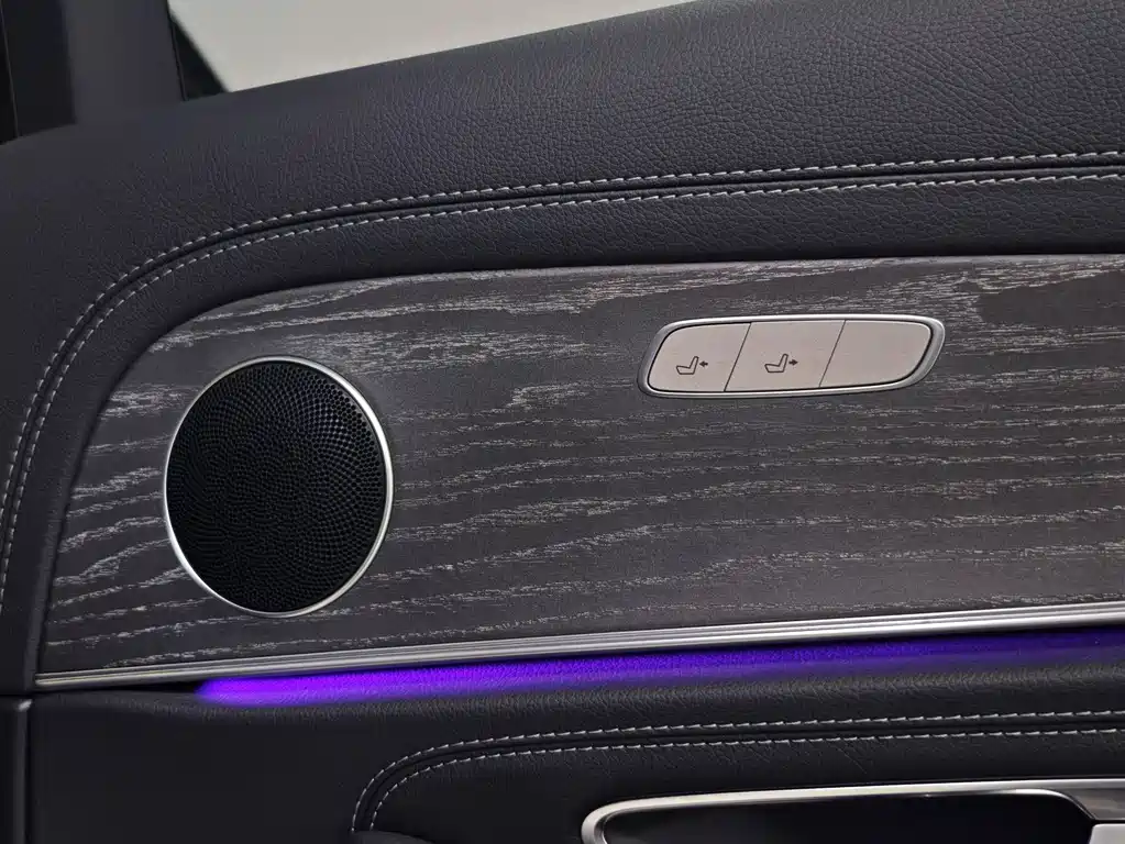 Mercedes-Benz E-Class 2022 — фото 17
