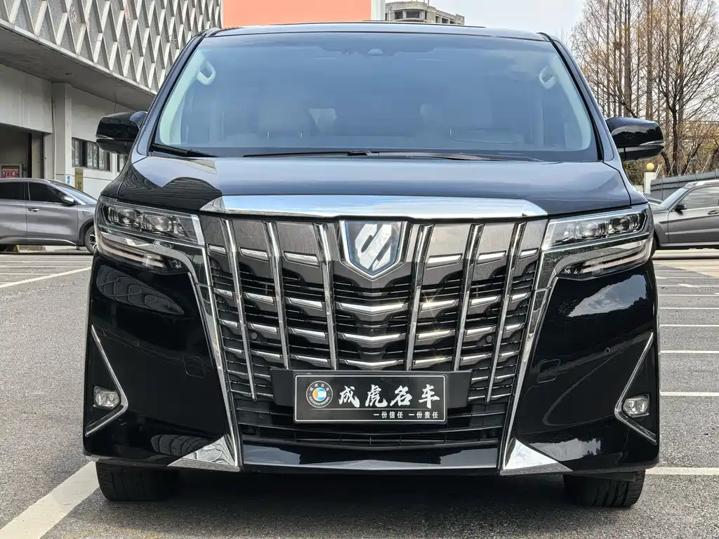 Toyota Alphard 2023 — фото 2