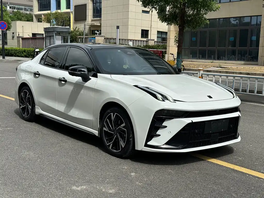Lynk & Co 03 2024 — фото 3