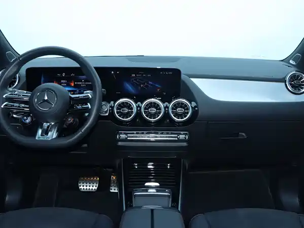 Mercedes-Benz GLA AMG 2024